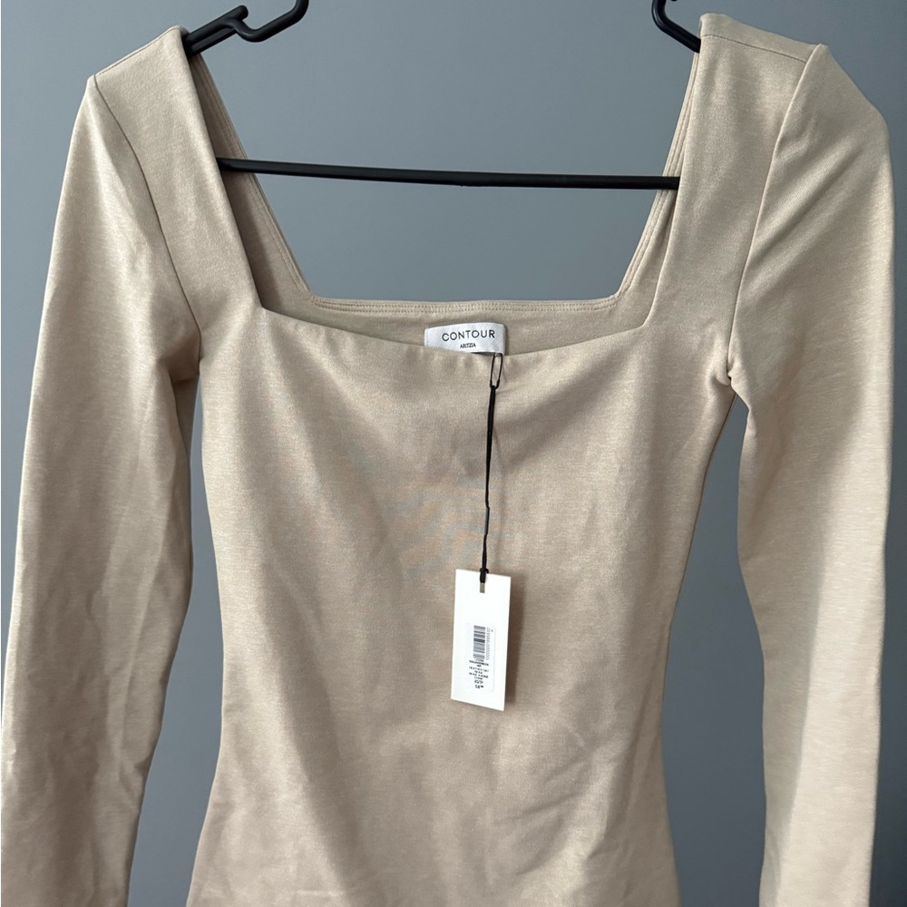 Aritzia Contour Squareneck Hip Longsleeve Oat Beige Cream
